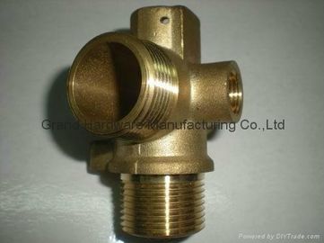 Componentes de acero mecanizados y forjados por CNC con hilo NPT, BSP, métrico