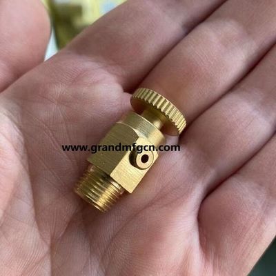 NPT conectores de ventilación del radiador de rosca de precisión de latón hecha a medida piezas mecanizadas de calidad de latón volcado piezas conectores de rosca de codo